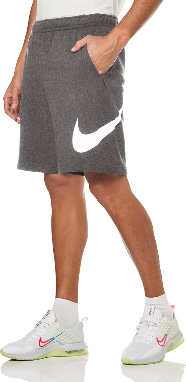 Nike Men's Sportswear Club Short Basketball Graphic - Image 3